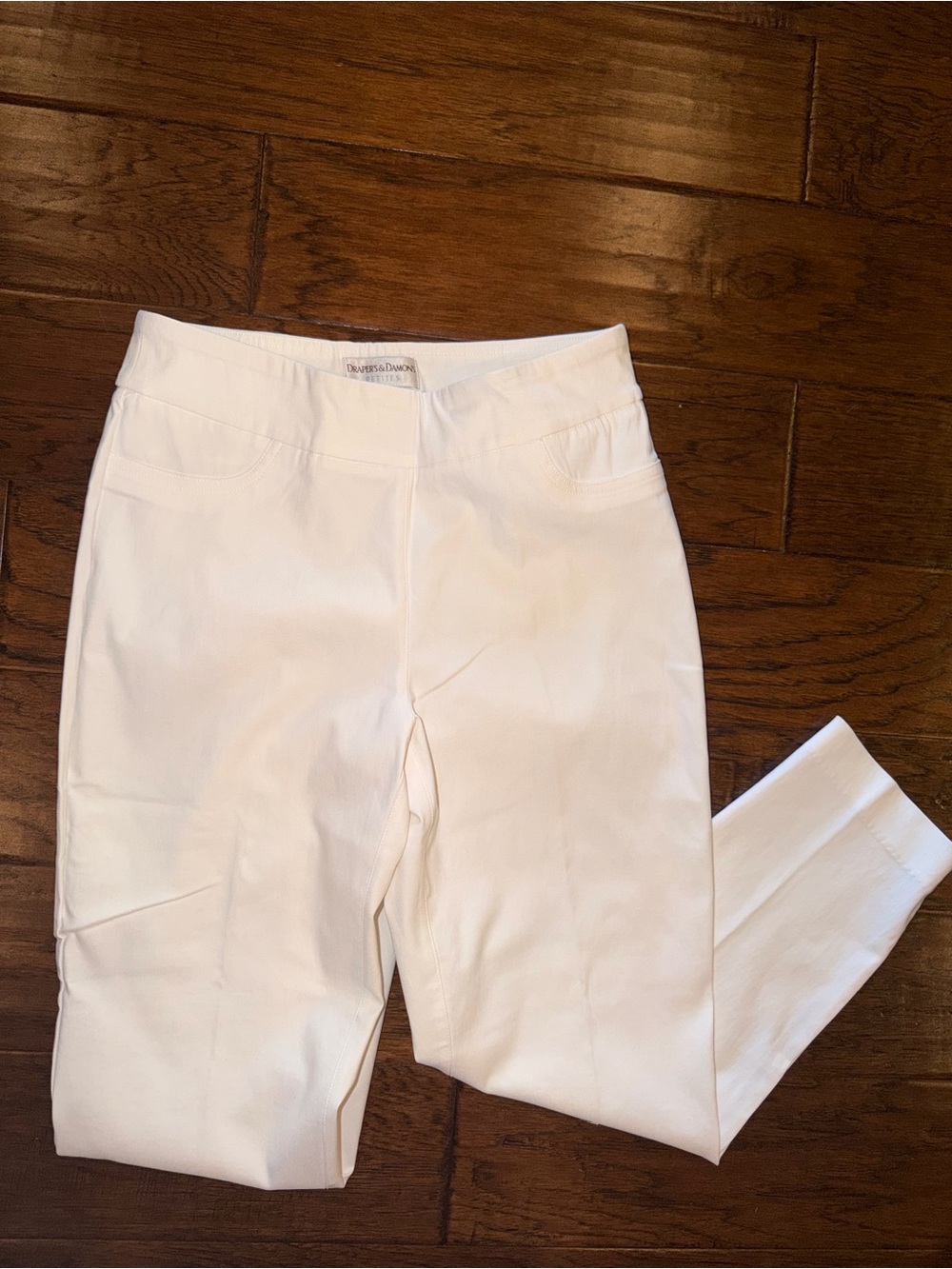 Draper & Damon’s petite small